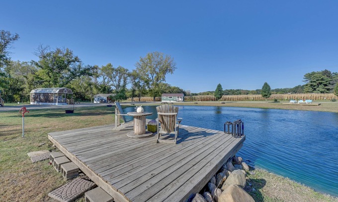 Austinville Apartment | Steamboat Rock Cabin Near Trails & River!