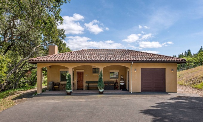 Santa Rosa House | Steelhead Creek Vineyards Casita