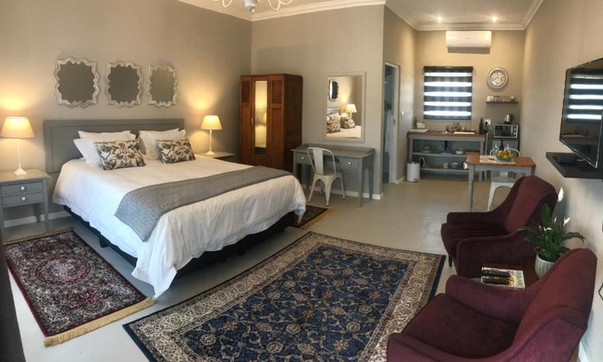 Magaliesberg Apartment | Steenkoppies estate semi self catering unit 1