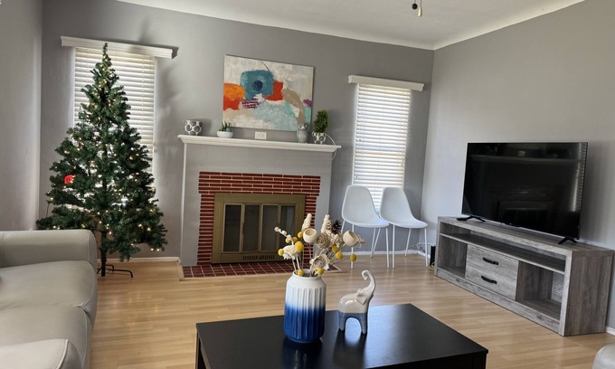 Alhambra House | Stellar 3 bedrooms 2 baths house near USC, Pasadena, Downtown LA and Hollywood