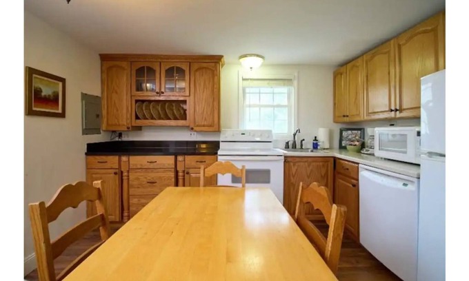 Clintondale Apartment | Step into history & unwind at Spring apt a charming 🏡 at the❤️of NYHudson Valley