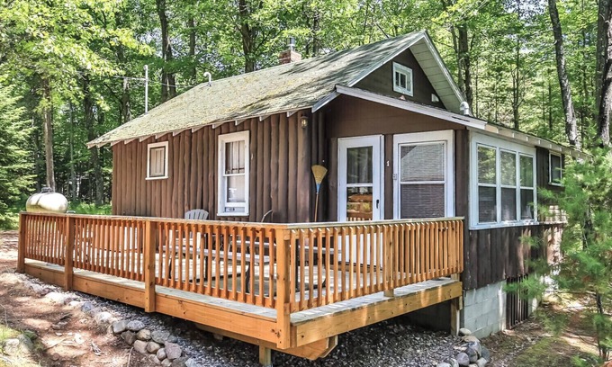 St Germain Cabin | Stepawa Vacation Rentals- Northern Comfort