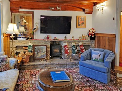 Hawes House | Steppe Haugh