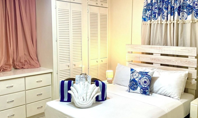 Graeme Hall Terrace House | Steps 2 Beach is the Perfect Family Home 2 Minutes Walk to the Beach!