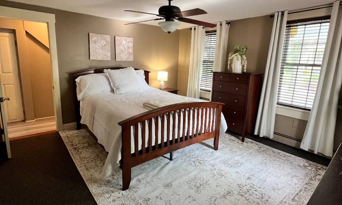 Bristol Apartment | Steps Away from Downtown Bristol - Cozy Family Retreat!