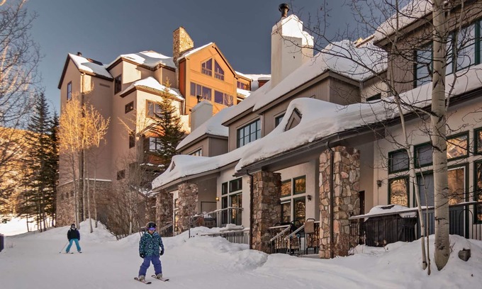 Highlands Townhomes House | Steps Away From Highlands Skiway Ski Slope | Chalet Verve