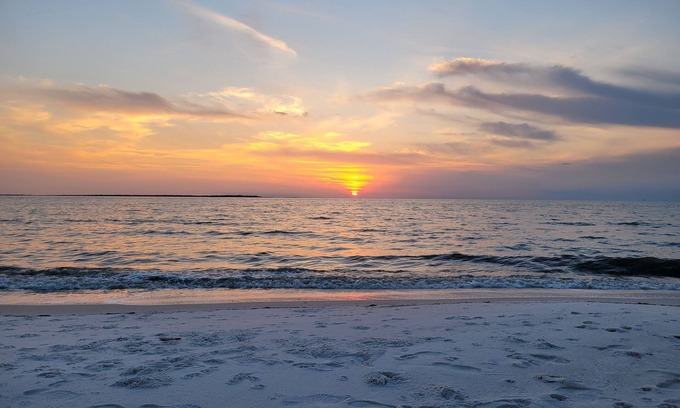 Port St. Joe House | Steps Away from the Beach, Charming 2/2 Cottage in Port St. Joe.