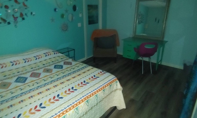 Vermilion Apartment | Steps from Beach Family Fun