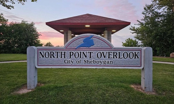 Sheboygan House | Steps from Lake Michigan: North Point Place