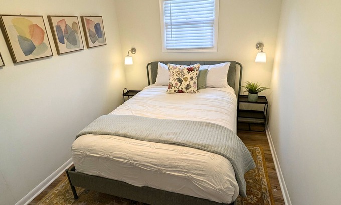 Blowing Rock Hotel | Steps from shops and restaurants!