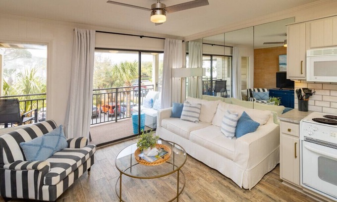 Hilton Head Island Villa | Steps from the Beach! Ocean View, Clean, Beautiful Villa by Coligny