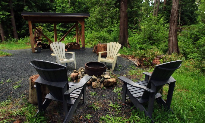 Powell River RV Rental | Steps from the Beach Off-grid Campsite - Site 1