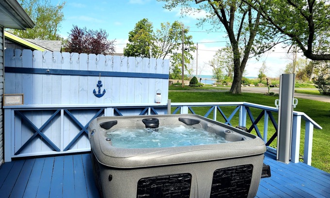 Dunkirk Cottage | Steps from the beach, Lakeview with Hot Tub