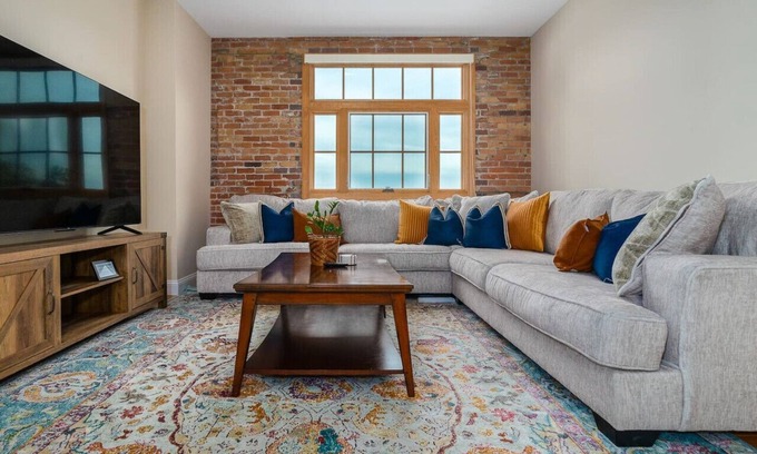 Lexington Apartment | Steps from WLU & VMI Loft with Private Parking