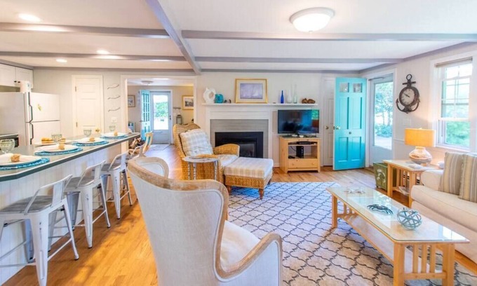 South Chatham House | Steps to Landing at Taylors Pond w/ Kayaks!