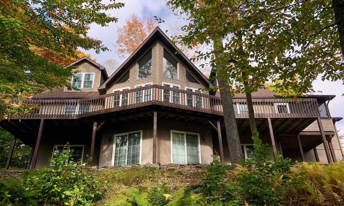 Gouldsboro House | Steps to River: Big Bass Lake House w/Grill!