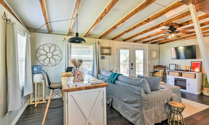Surfside Beach Cottage | Steps to Sand: Surfside Beach Gem w/Large Yard