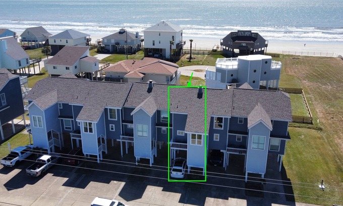 Galveston House | Steps to the beach - New remodeled townhome - Ocean view