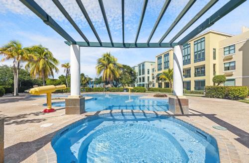 Mediania Alta Apartment | Steps To The Sand Family Pools Patio For Grill