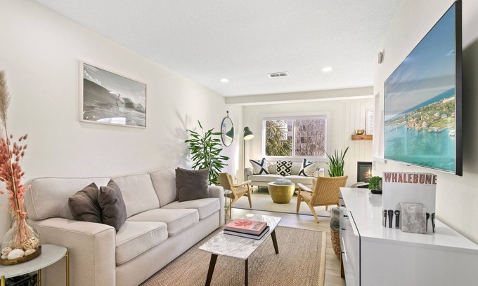 Jacksonville Beach House | Steps to the Beach, Fully Renovated Beautiful Townhome