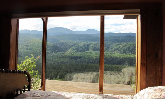 Telegraph Creek Bed & Breakfast | Stikine View Lodge