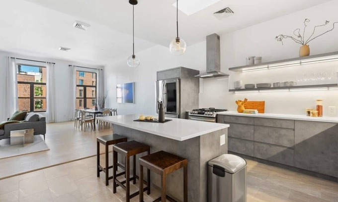 Tribeca Apartment | STILExROVE by RoveTravel Tribeca Loft with Terrace