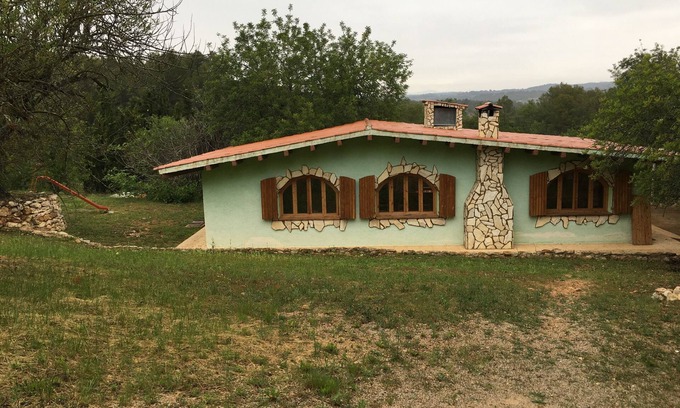 La Riera de Gaia House | Still available from August 17 to August 31! La Xaconera d' Ardenya
