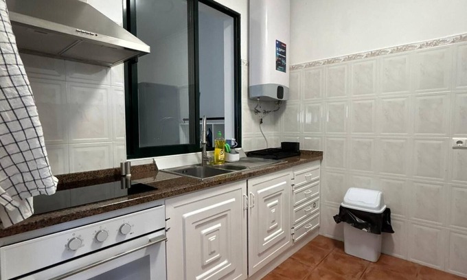 Campo de Baixo House | Stilvoll Eingerichtetes Ferienhaus für Familien Oder Freundesgruppen