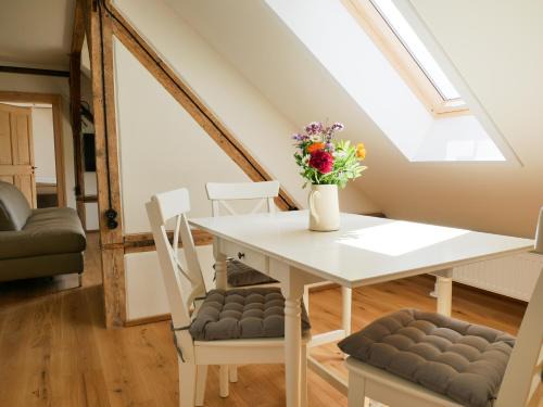 Panitzsch Apartment | Stilvolle Ferienwohnungen nahe Leipzig mit WLAN, Netflix, Garten