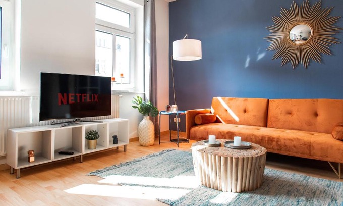 Kappel Apartment | Stilvolles Apartment - Balkon, Netflix, Nespresso, Zentral, Messe