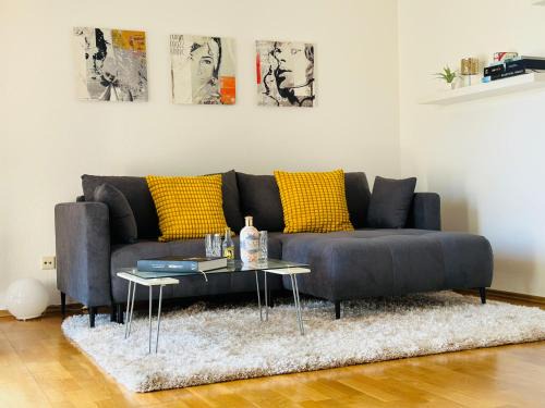Wiesdorf Apartment | Stilvolles Business-Apartment mit Balkon in Leverkusen Wiesdorf - All-Inclusive Wohnen