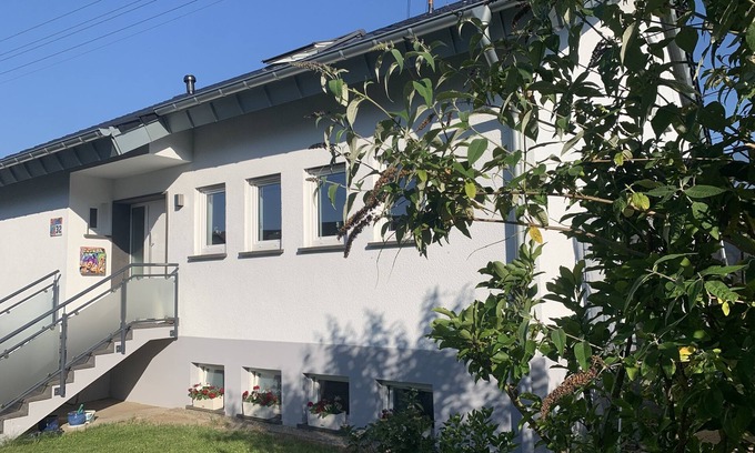 Mayen House | Stilvolles Ferienhaus, Ruhig und Dennoch Zentral Gelegen