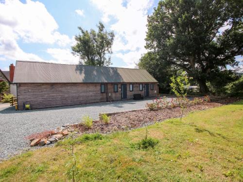 Bromlow House | Stiper View Barn 2