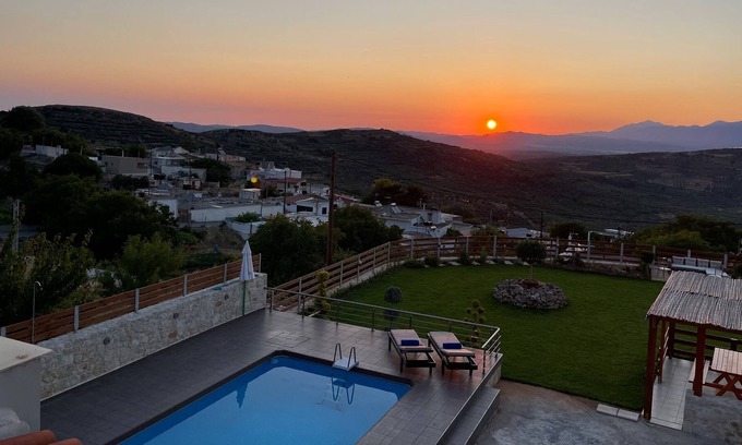 Minoa Pediada Villa | Stironas Villa