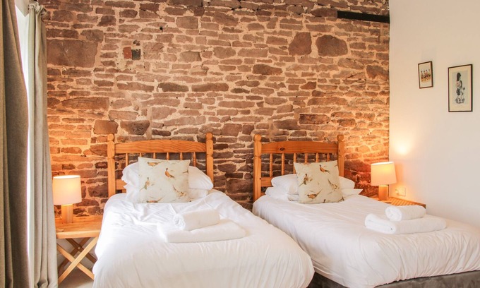 Eaton Mascott Cottage | Stockbatch Granary