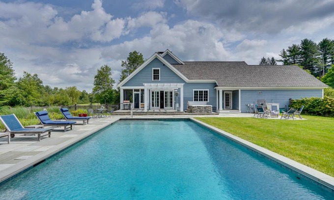 Stockbridge House | Stockbridge Retreat with Pool and Hot Tub!