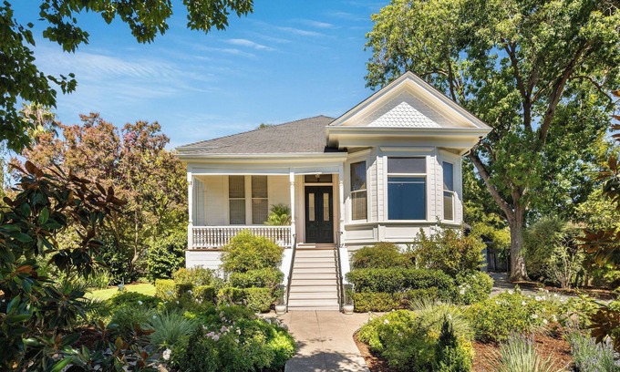 Napa House | Stoddard House ~ Walk to Downtown Napa