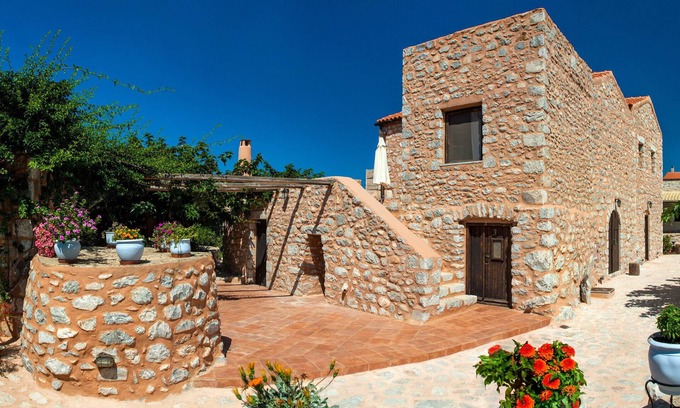 Omales Apartment | Stone built apartment w mezzanine,Olive Grove,Near Beach,Mani 5
