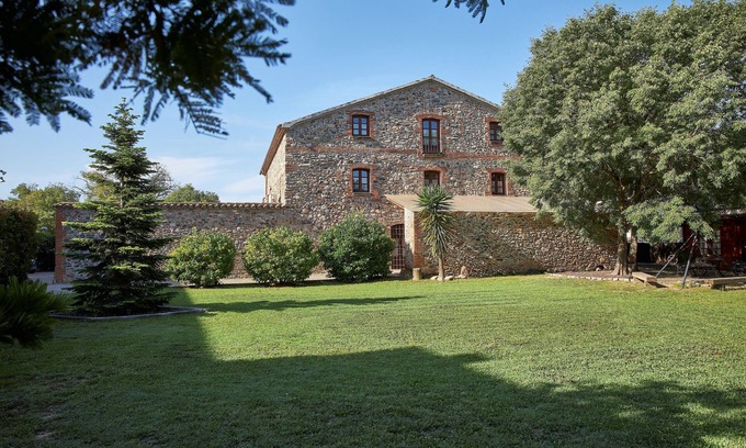 Corro de Vall Apartment | Stone corner close to Barcelona