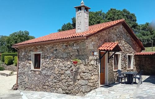 Curtis House | Stone Cottage O CEBREIRO