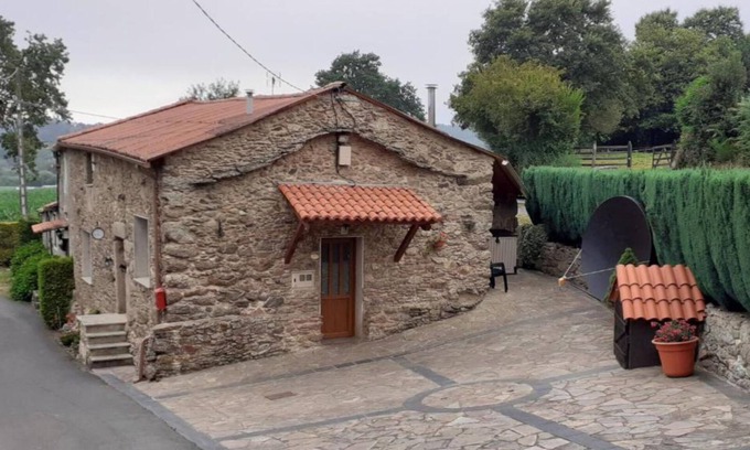 Curtis Cottage | Stone Cottage The Compostelana