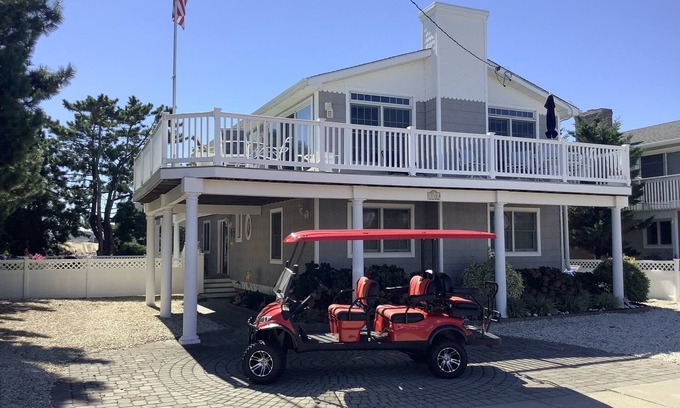 Stone Harbor House | Stone Harbor, Gorgeous 4th from Beach 5 B/R Home.Oversized Pool, Spa & Golfcart.