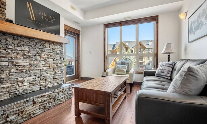 East Kootenay Apartment | Stone Hearth | Pool | Hot Tub | Hot Springs