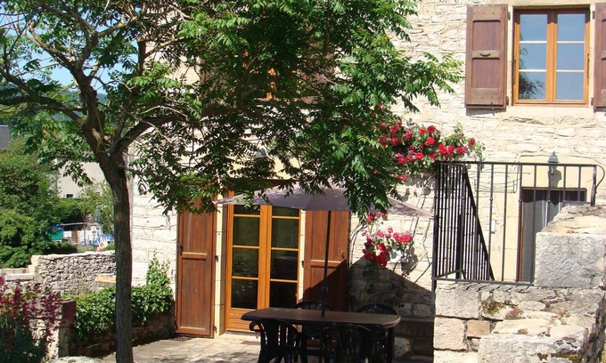 Bertholene House | Stone holiday house in the heart of the village of Bertholène