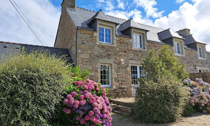 Lannilis House | Stone House in Brittany near the Sea