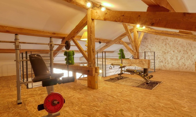 Moncaut House | Stone house of character 7 minutes from an amusement park