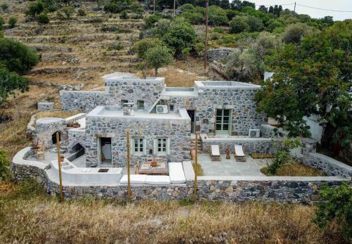 Mandraki Villa | Stone House Siga Siga. Enjoy Serenity & Privacy