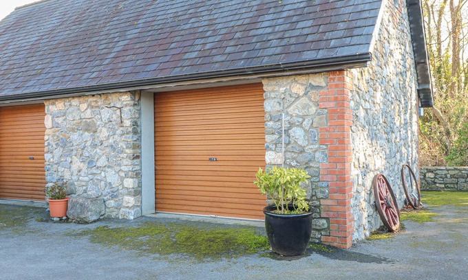 Kilkenny Cottage | Stone Lodge