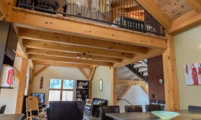 Stoneham-et-Tewkesbury Ski Chalet | Stoneham-et-tewkesbury - Location 6 Semaines Pour 6,000$