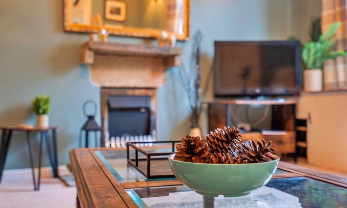 Tideswell House | Stonelea by Interhome